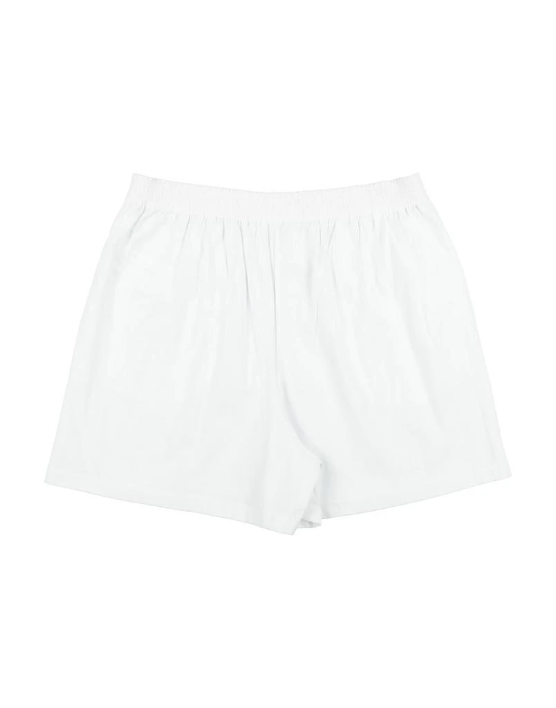 DOUUOD Shorts 
Bermuda 2