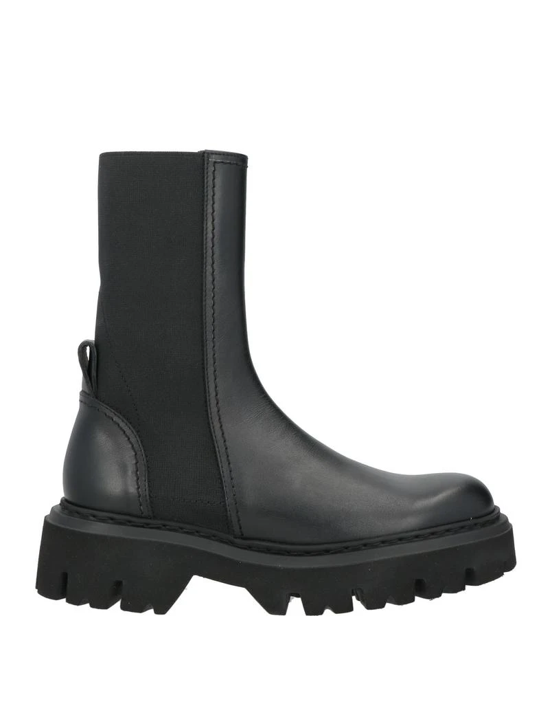 N°21 Ankle boot 1