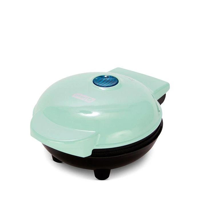 Dash Mini Waffle Maker 1