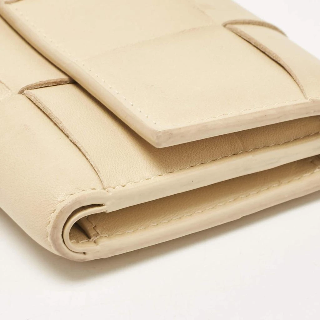 Bottega Veneta Bottega Veneta Beige Leather Intrecciato Cassette Zip Trifold Wallet 13