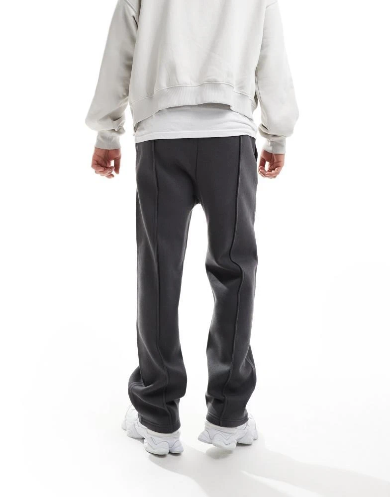 Bershka Bershka wide leg pintuck jogger in charcoal 2
