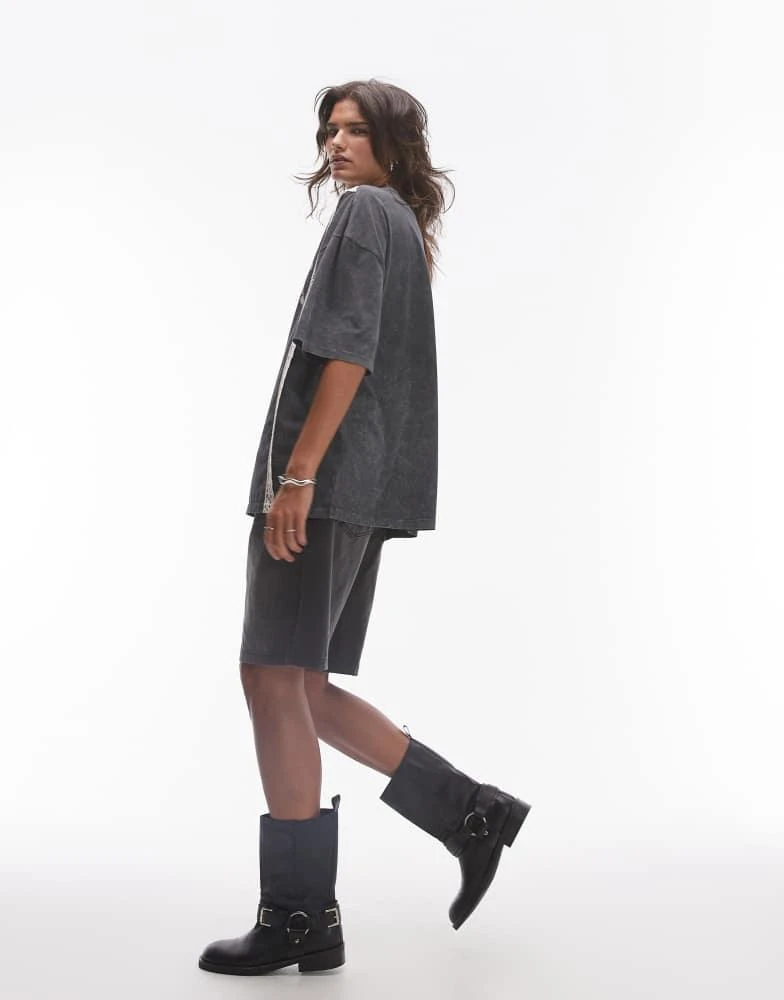 Topshop Topshop graphic New York lace trim oversized tee in dark grey 3