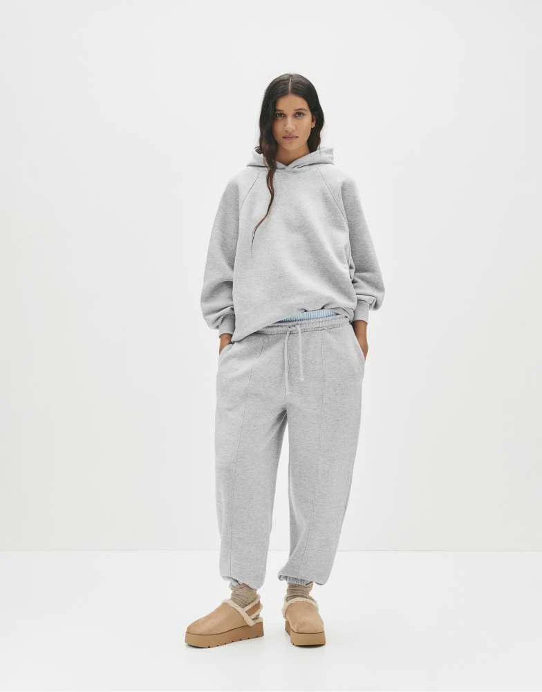 Pull&Bear Pull&Bear Seam detail tracksuit bottoms in grey marl 4