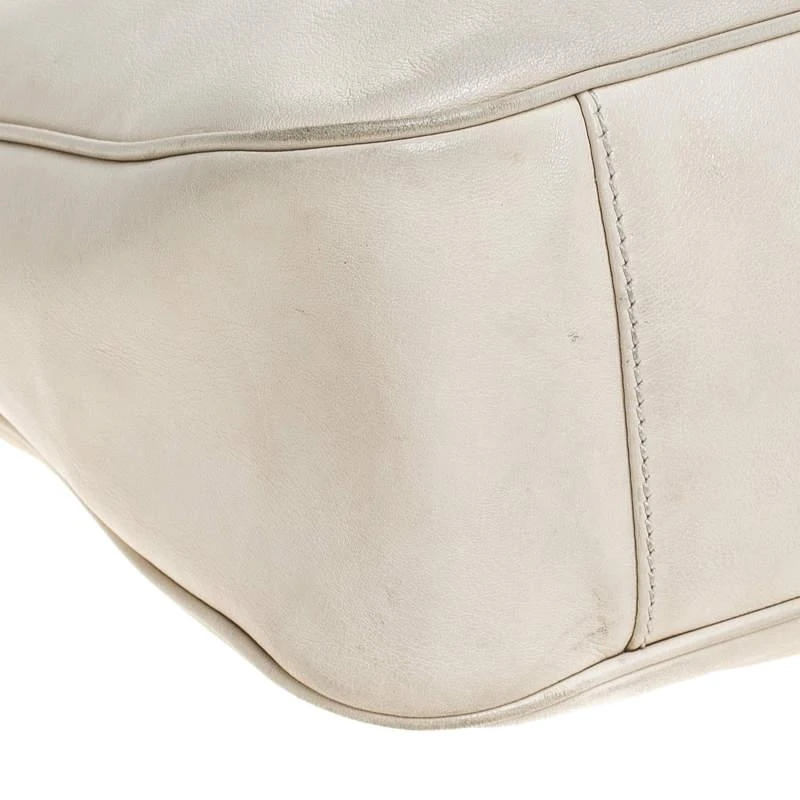 Salvatore Ferragamo Salvatore Ferragamo Off-White Leather Hobo 11