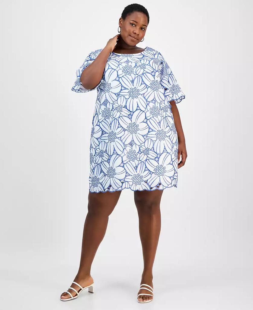 Sandra Darren Plus Size Embroidered Floral Shift Dress