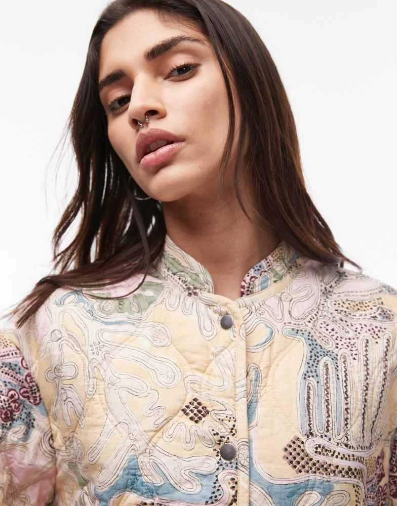 & Other Stories & Other Stories quilted jacket in abstract deco print 3