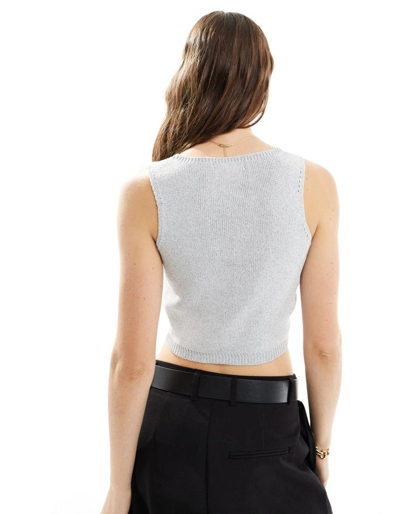 Stradivarius Stradivarius knitted waistcoat in grey 4