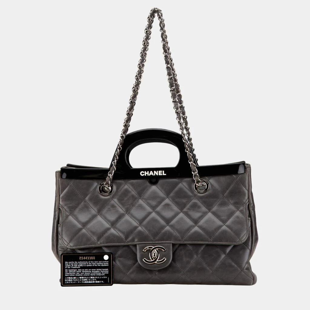 Chanel Chanel Small Glazed Calfskin CC Delivery Tote 8