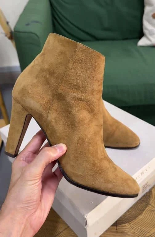 Jimmy Choo Jimmy Choo Tan Suede Ankle Length Booties Size 40.5 2