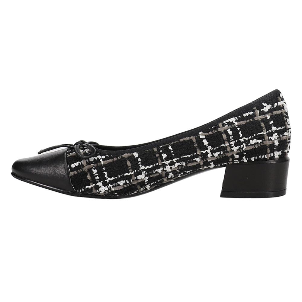 Vaneli Alesya Round Toe Pumps 7 High Heels