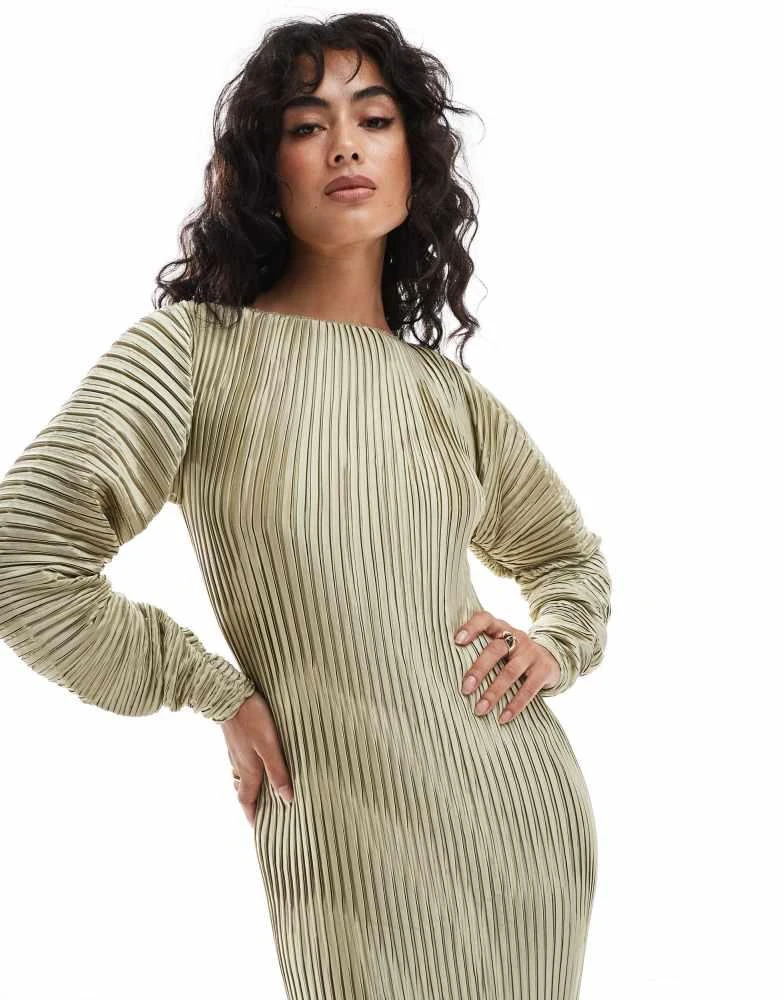 ASOS ASOS DESIGN pleated maxi dress with cocoon sleeve in gold 2