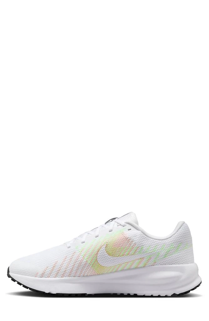 NIKE Run Defy Running Shoe 6
