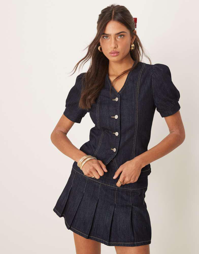 Glamorous Glamorous structured top in indigo denim co-ord