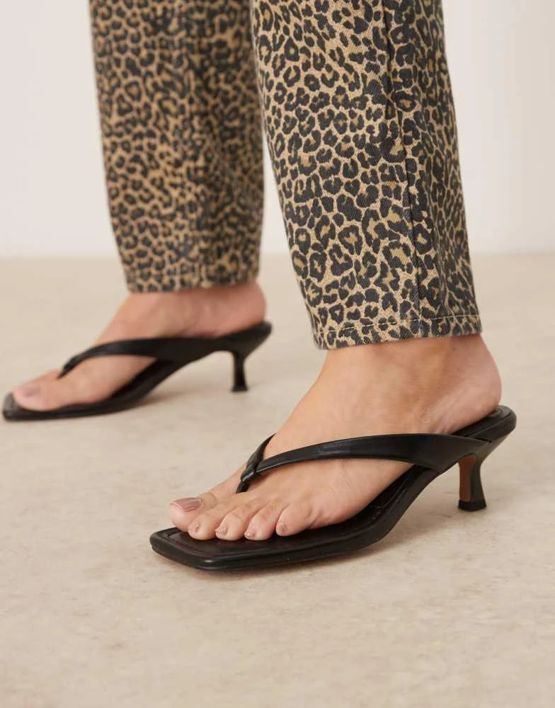 ASOS ASOS DESIGN Hawaii toe thong kitten heeled sandals in black 1