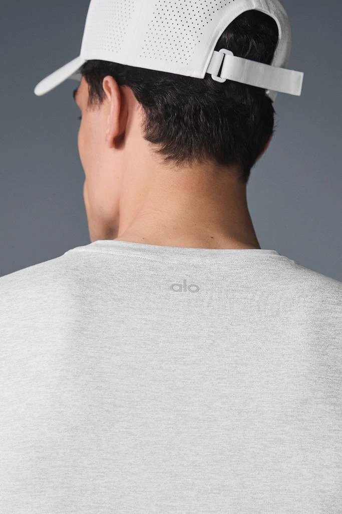 Alo Conquer Reform Crewneck Short Sleeve - Athletic Heather Grey 4