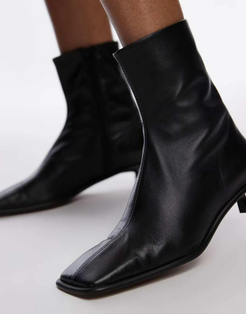 Topshop Topshop Noah premium leather heeled smart boot in black 3