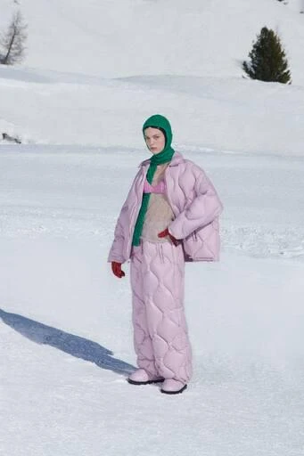Miu Miu Logo snow boots 7