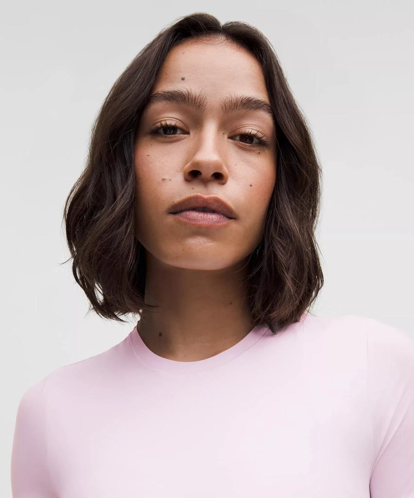 Lululemon Wundermost Ultra-Soft Nulu Crewneck Cropped T-Shirt 19