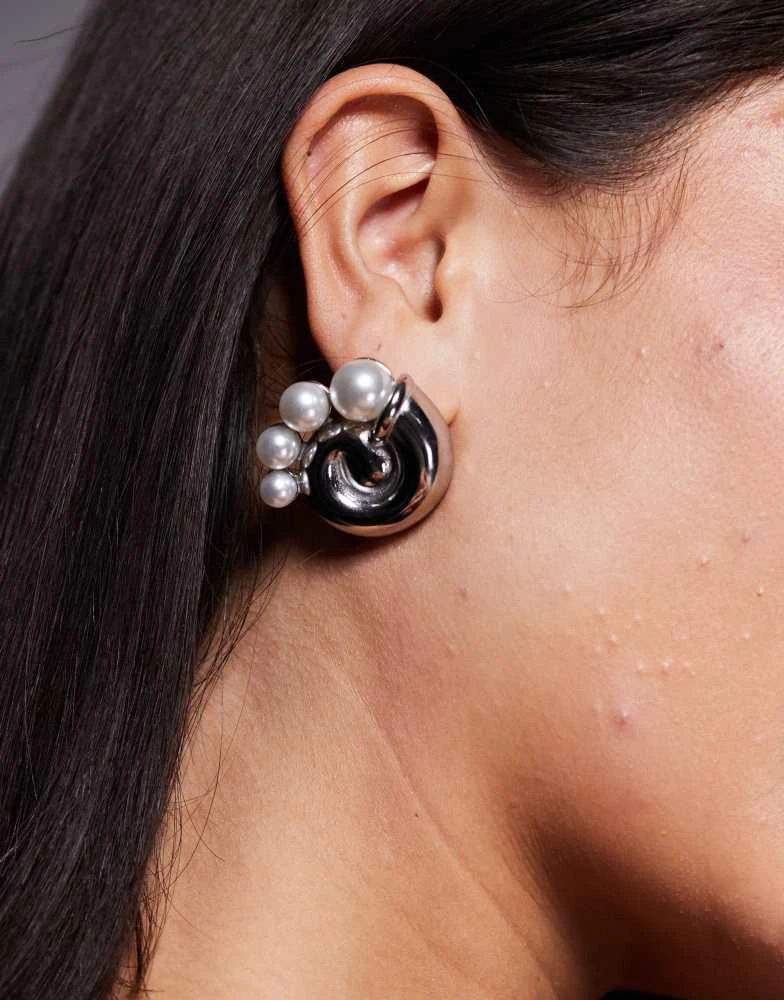 8 Other Reasons 8 Other Reasons swirl chunky earrings with pearl detail in rhodium plated 3