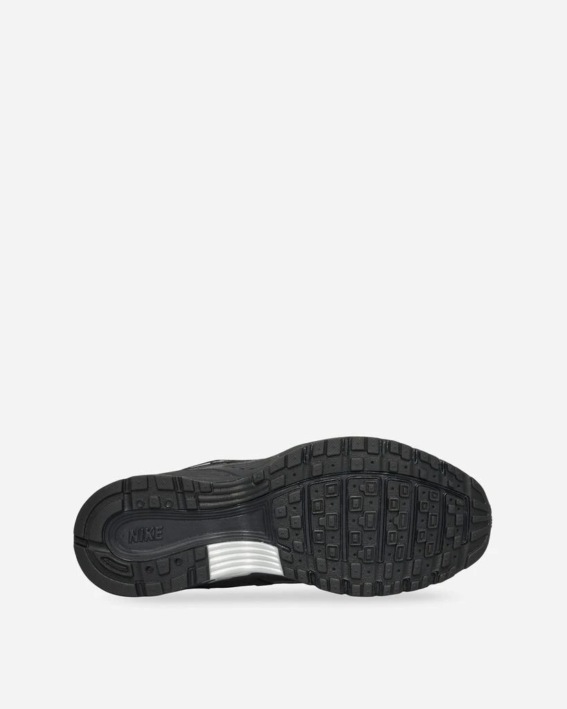 NIKE Women's P-6000 Sneakers Off-Noir / Metallic Silver 5