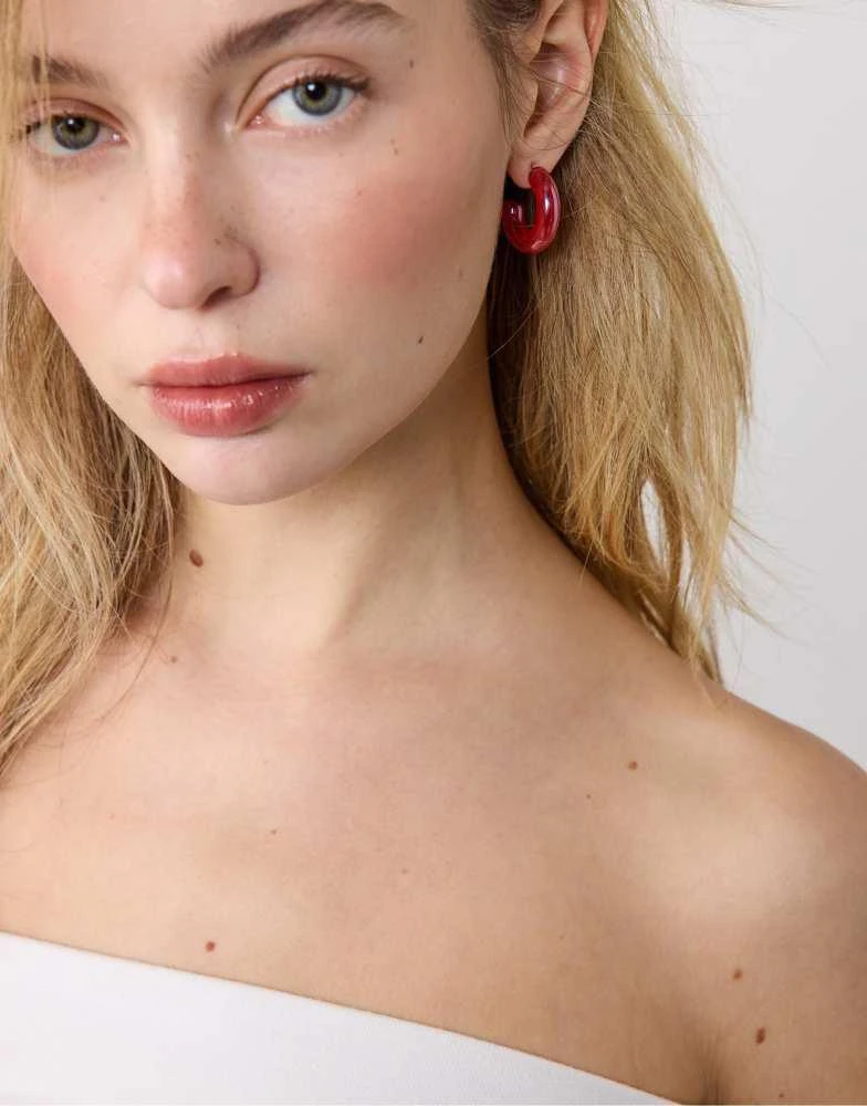 Stradivarius Stradivarius Set of 2 pairs of tomato earrings in red 2