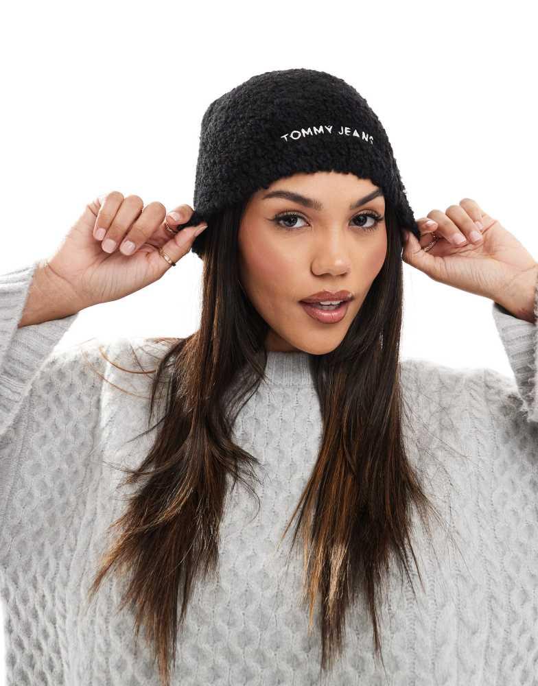 Tommy Jeans Tommy Jeans teddy beanie in black