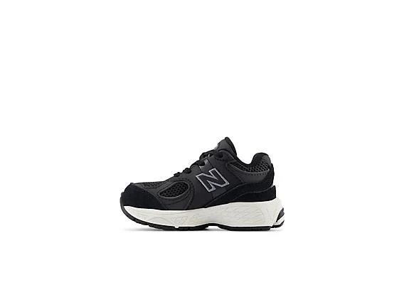 New Balance 2002 3