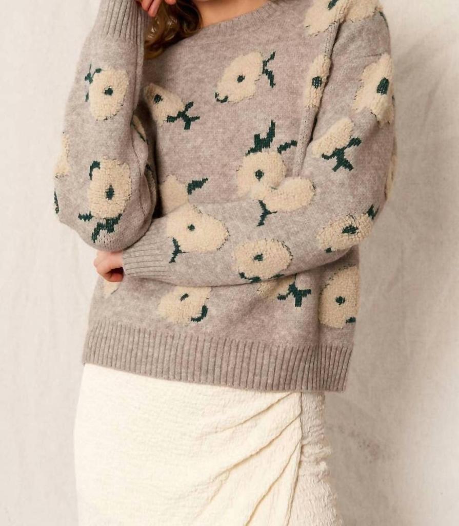 En Creme En Creme - Flower Cloud Pullover Sweater