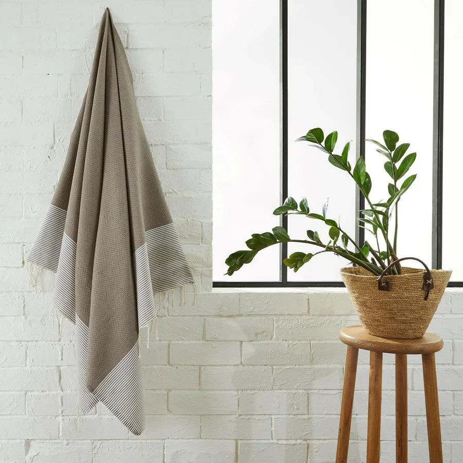 By Foutas Fouta Nid D'Abeille - Taupe 1