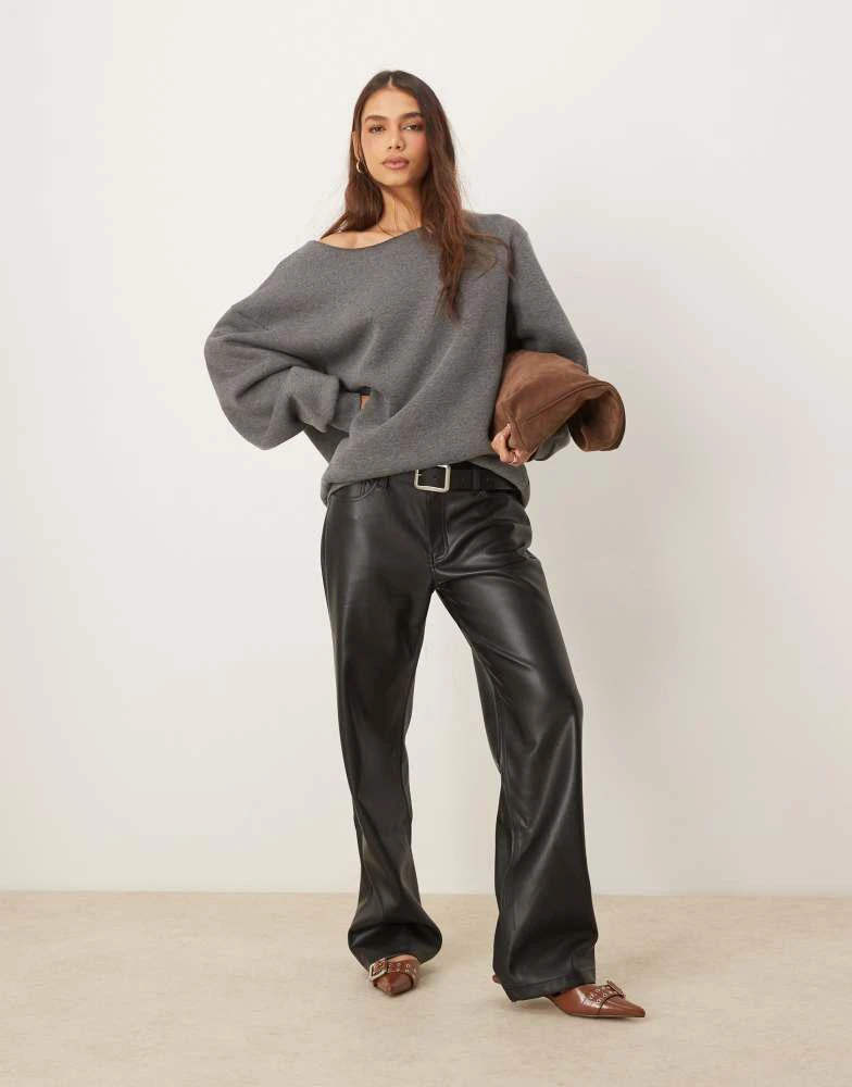 Abercrombie & Fitch Abercrombie & Fitch straight leg trousers in black 1