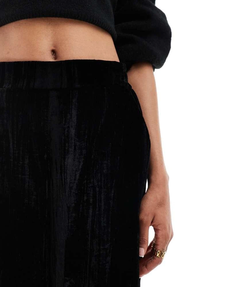 ASOS ASOS DESIGN Tall crinkle velvet pull on trouser in black 3