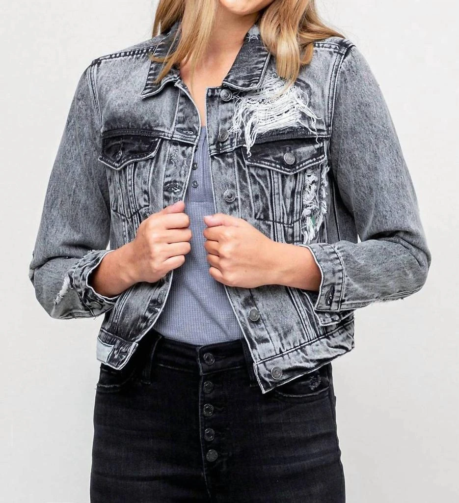 VERVET BY FLYING MONKEY Vervet By Flying Monkey - Kimber Distressed Patched Denim Jacket