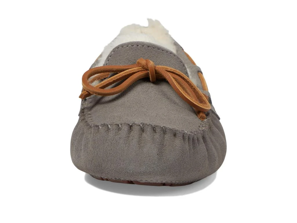 UGG Dakota 6
