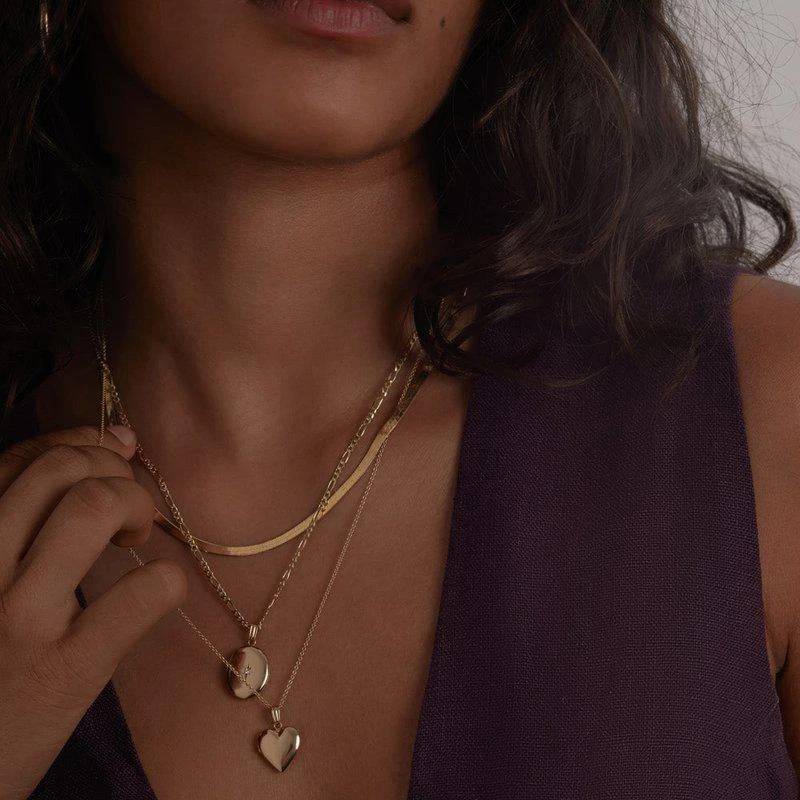 Kinn Maison Heart Locket Necklace CHAIN STYLE: ROLO CHAIN/CHAIN LENGTH: 22 2