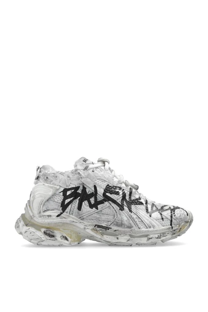 ‘Runner’ sneakers