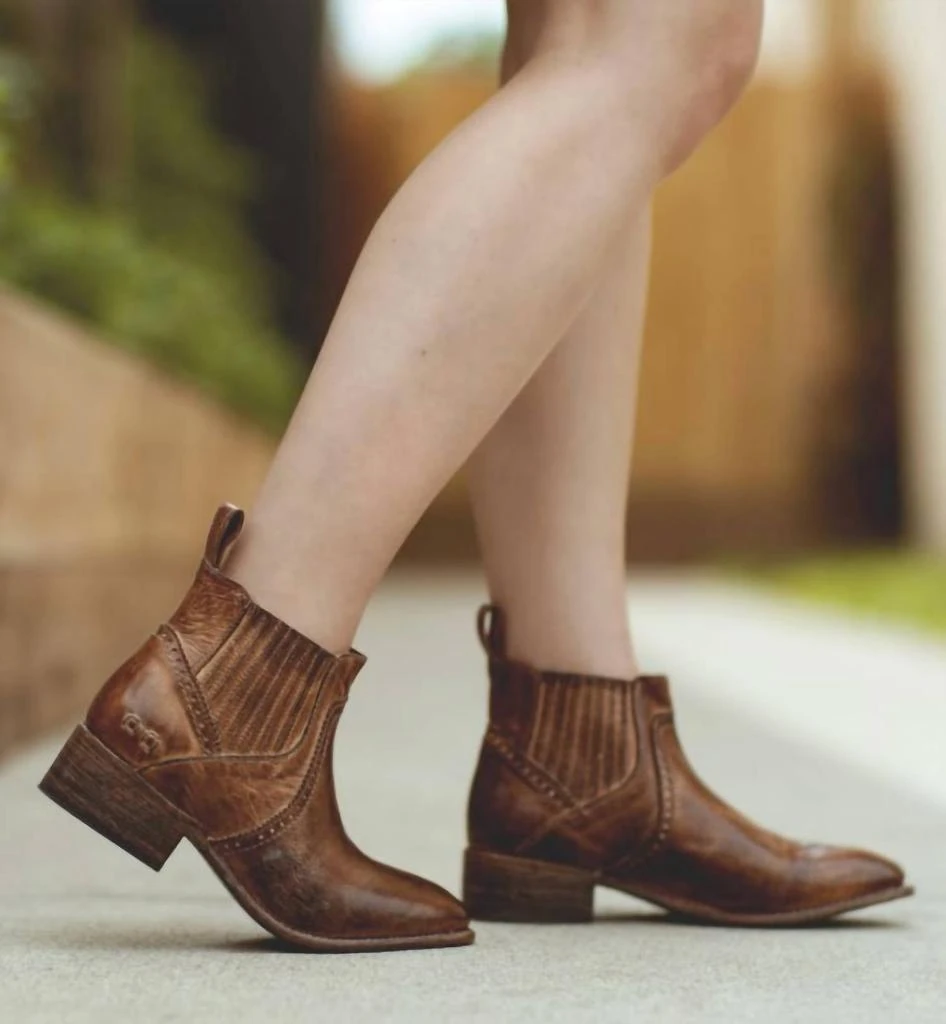 Shop Women's Ellice Boots In Tan Rustic on Sale at BeyondStyle