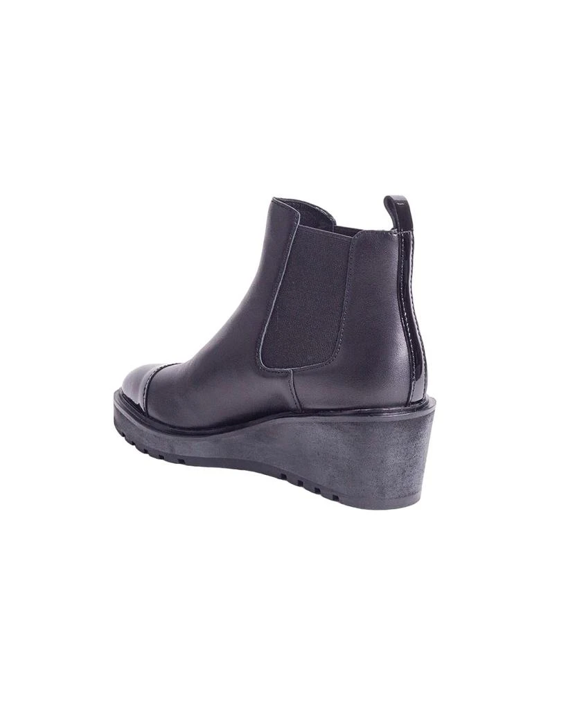 Cecelia New York WOMEN'S GEMMAIN LOW WEDGE BOOT 4