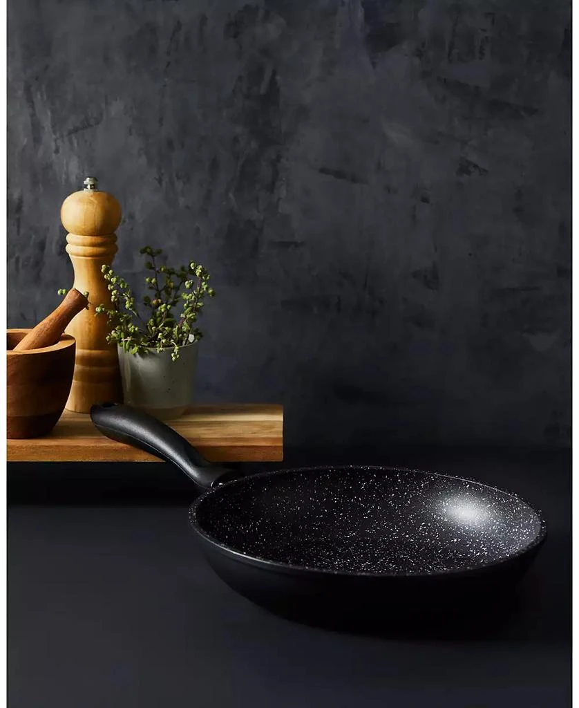 Cuisine::pro® STONE 8" Cast Aluminum Frypan 2