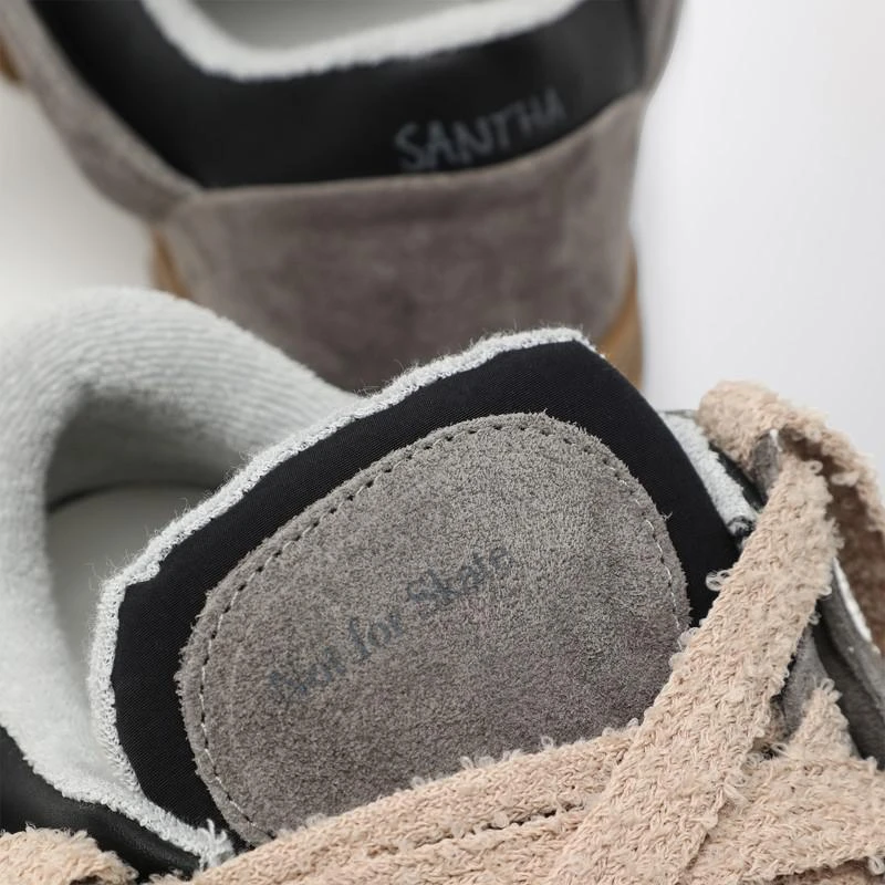 Shop Model 1 sneaker asphalt grey in suede on Sale at  display picture 1