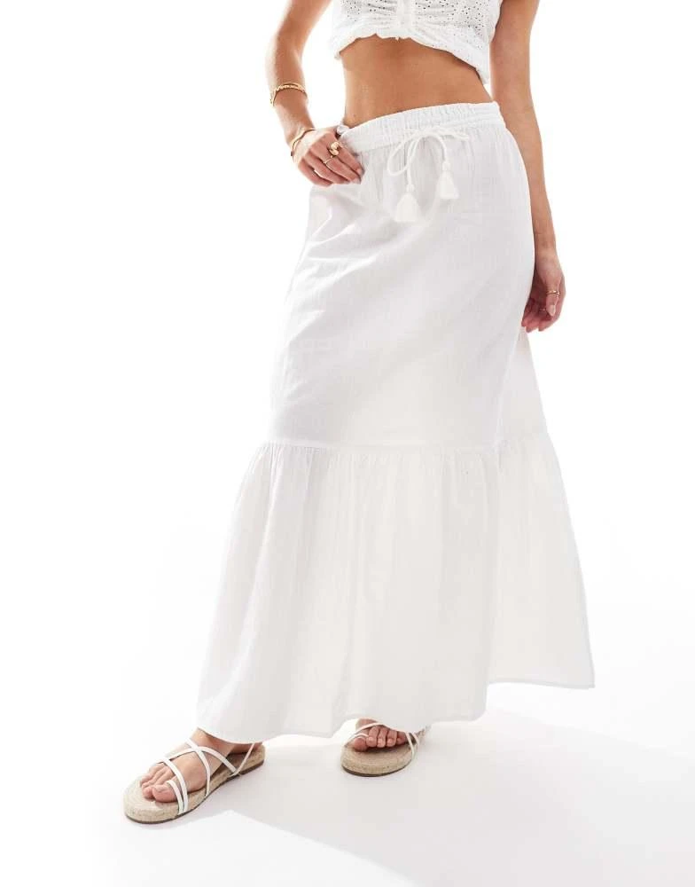 Vero Moda Petite Vero Moda Petite boho maxi skirt in white 5