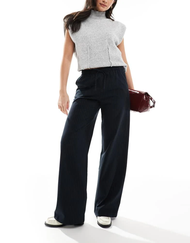 Stradivarius Stradivarius striped trousers in navy blue 1