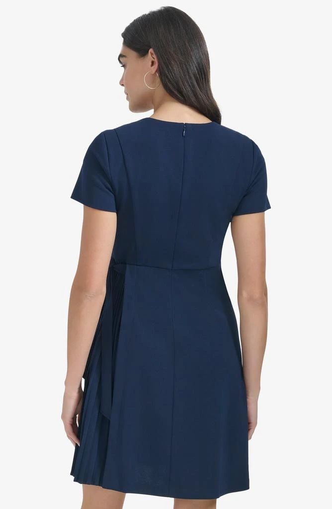 Shop Side Tie Pleated A-Line Dress on Sale at BeyondStyle  Get 73% Off  Side Tie Pleated A-Line Dress with Limited-Time Flash Deals, Exclusive  Discounts, and Special Offers. Enjoy Unbeatable Savings on