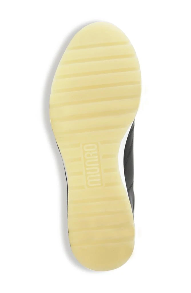 Munro Sutton Sneaker 4