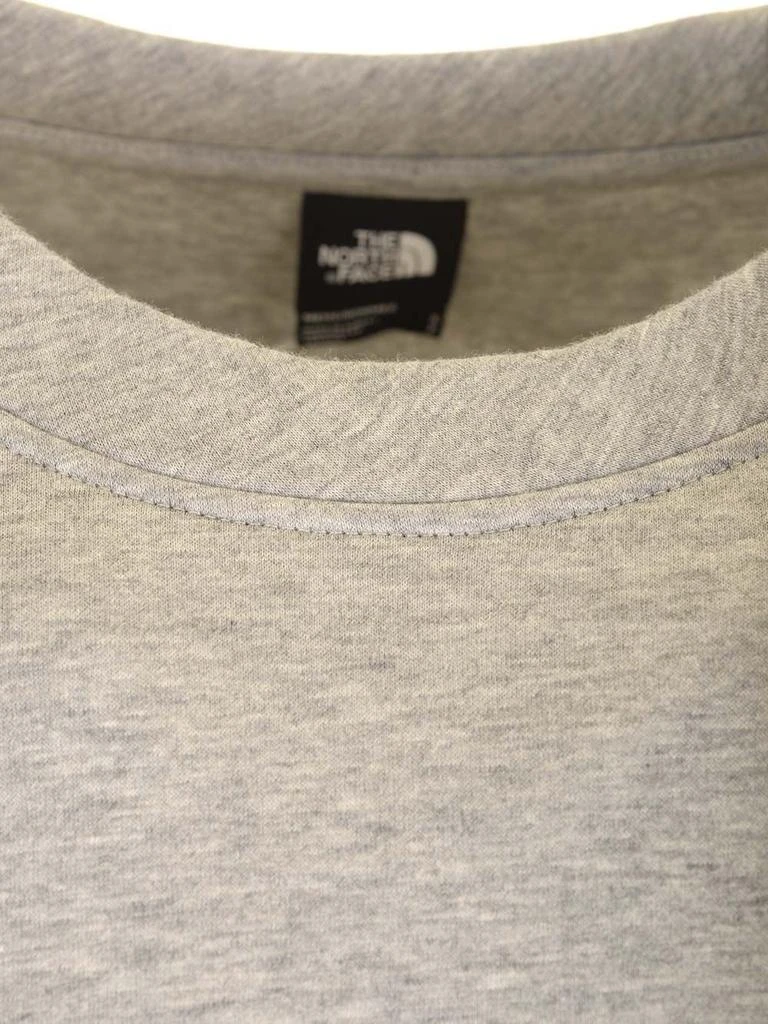 The North Face The North Face Long-Sleeved Crewneck Sweatshirt 4