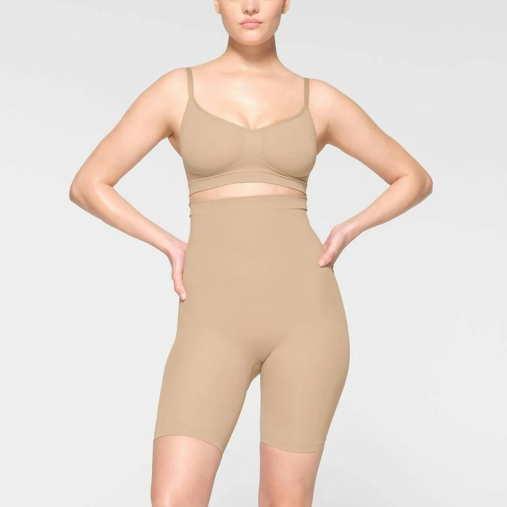 SKIMS Skims - Hight Waist Above The Knee Short 1