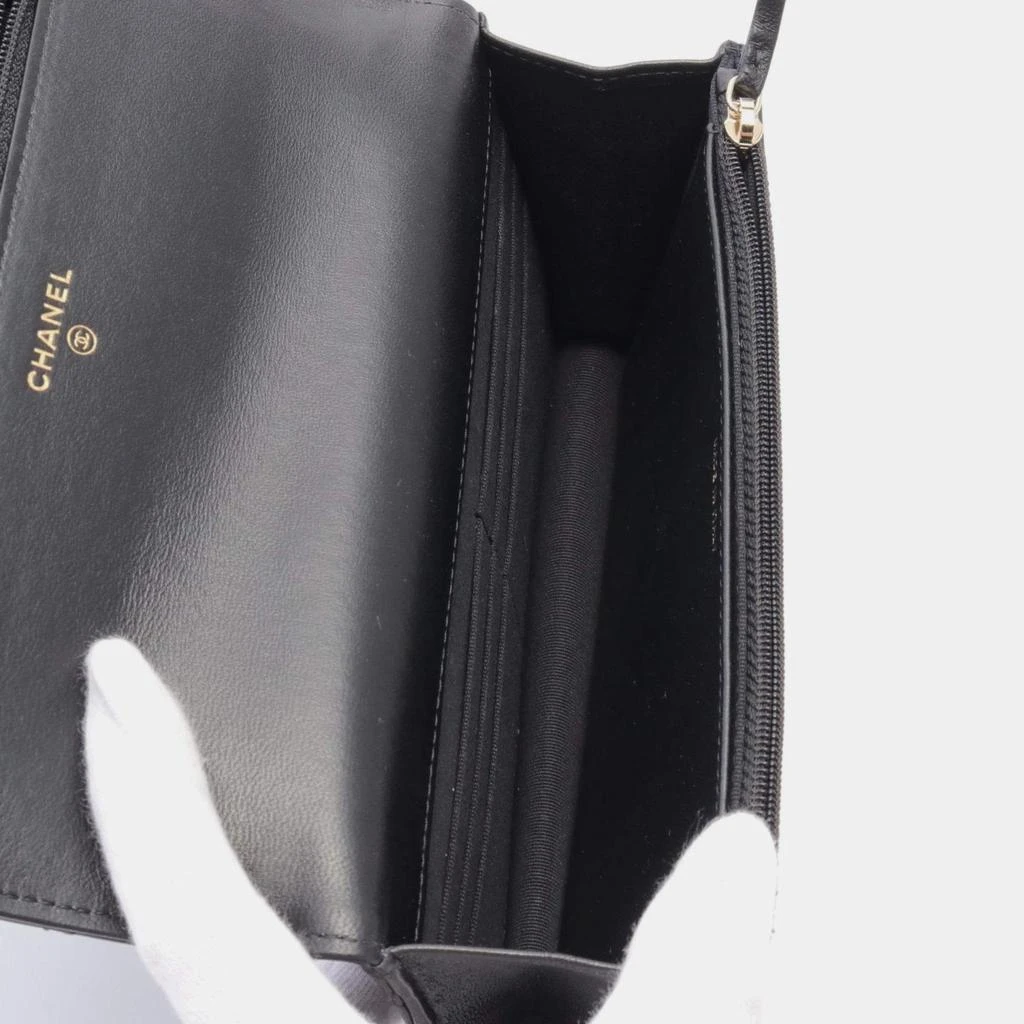 Chanel Chanel Black Lambskin Leather Pearl Wallet on Chain 4