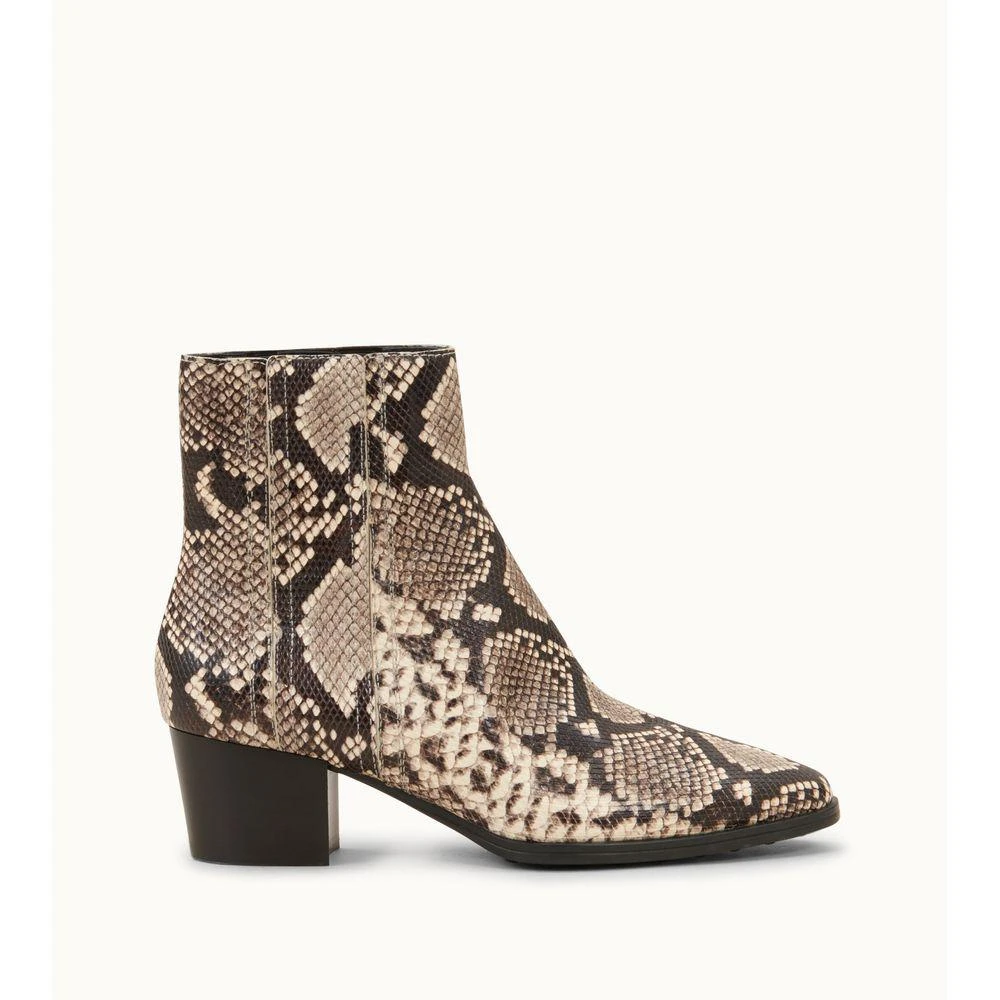 Tod's Ankle Boots in Leather 1