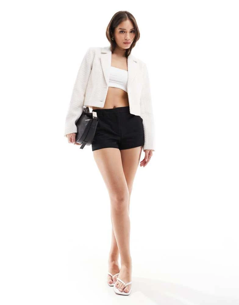 Abercrombie & Fitch Abercrombie & Fitch crop tweed blazer in cream 4