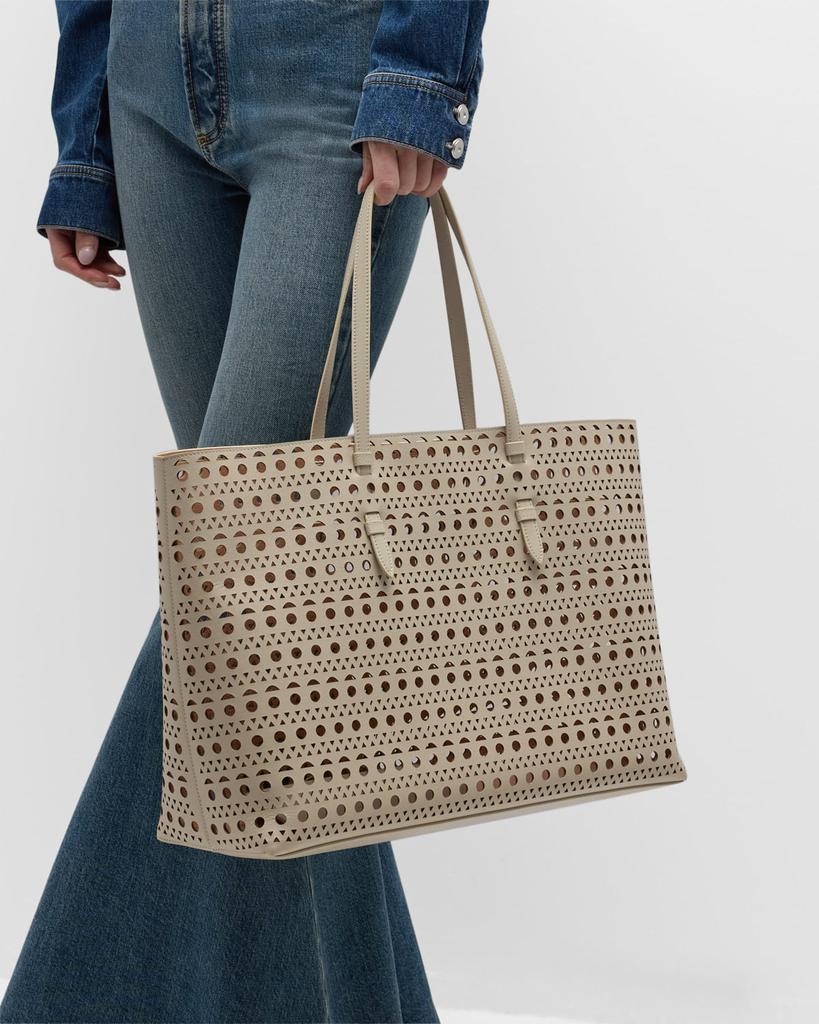 SALE【Alaia】ミナ 44 透かし彫りトートバッグ Alaia Mina 44 Large Leather Tote Bag - Runway Catalog
