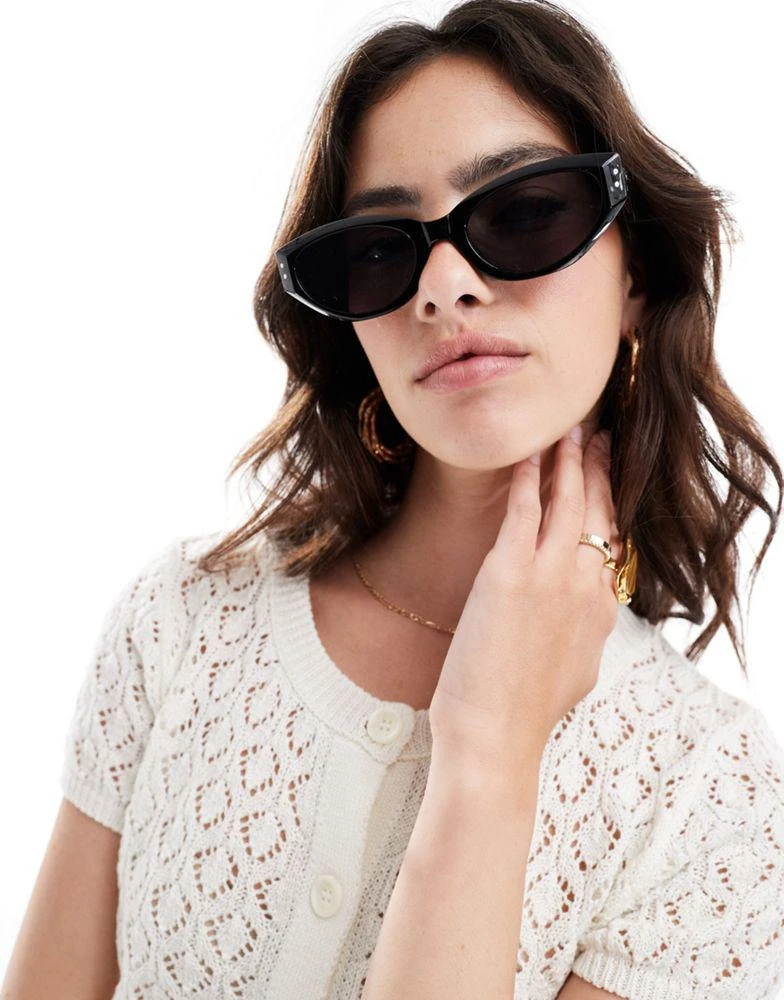 ASOS ASOS DESIGN cat eye sunglasses with bevel in black 4